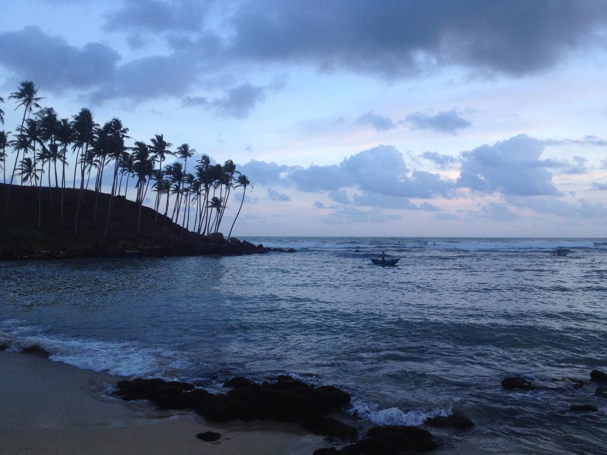 Mirissa Seastar Hotel Exterior photo